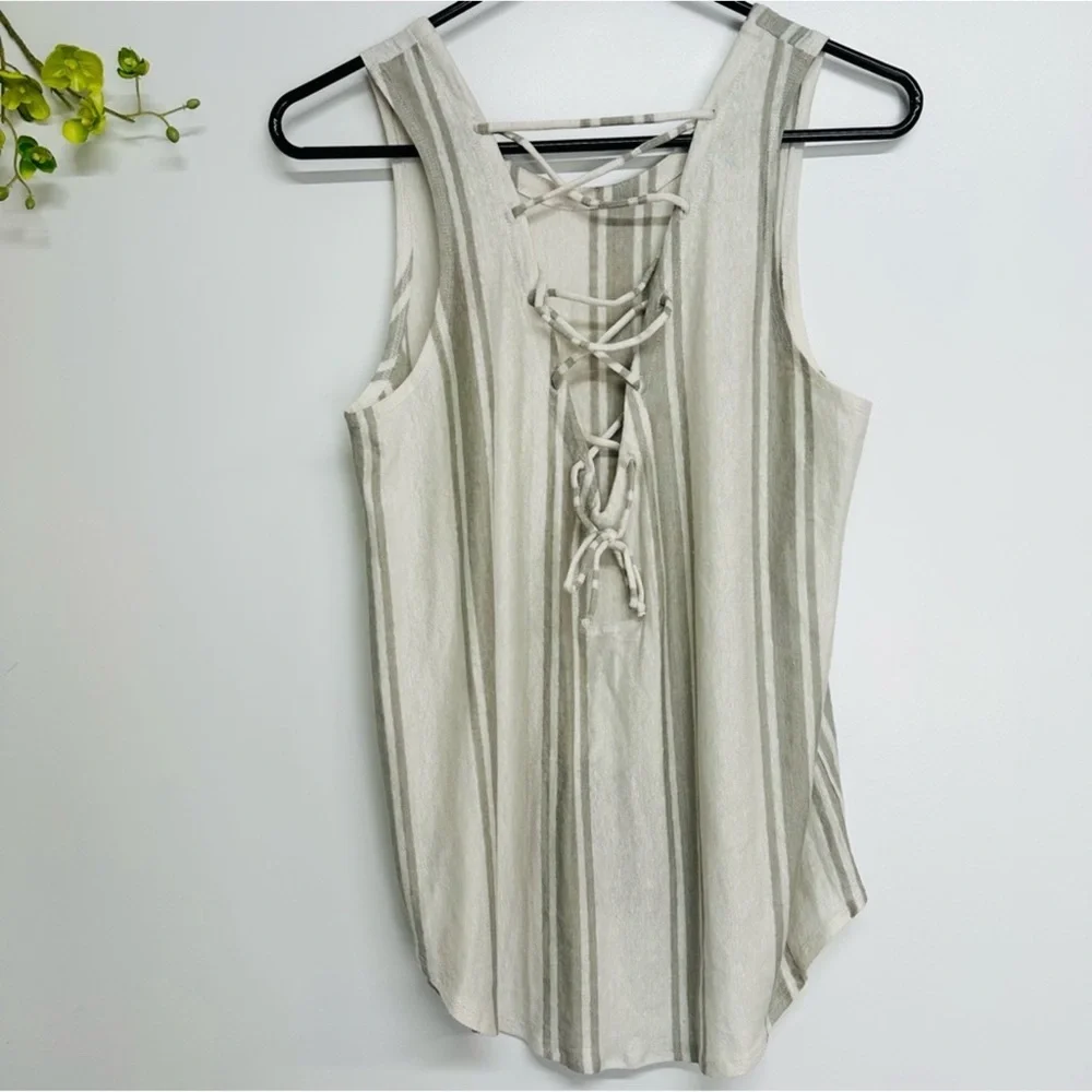Chaser size medium sleeveless top, off white and sage green, cute back detailing